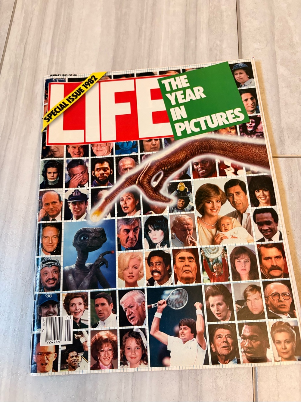 Life Magazine Special Issue The Year in Pictures Illustrated January 1983